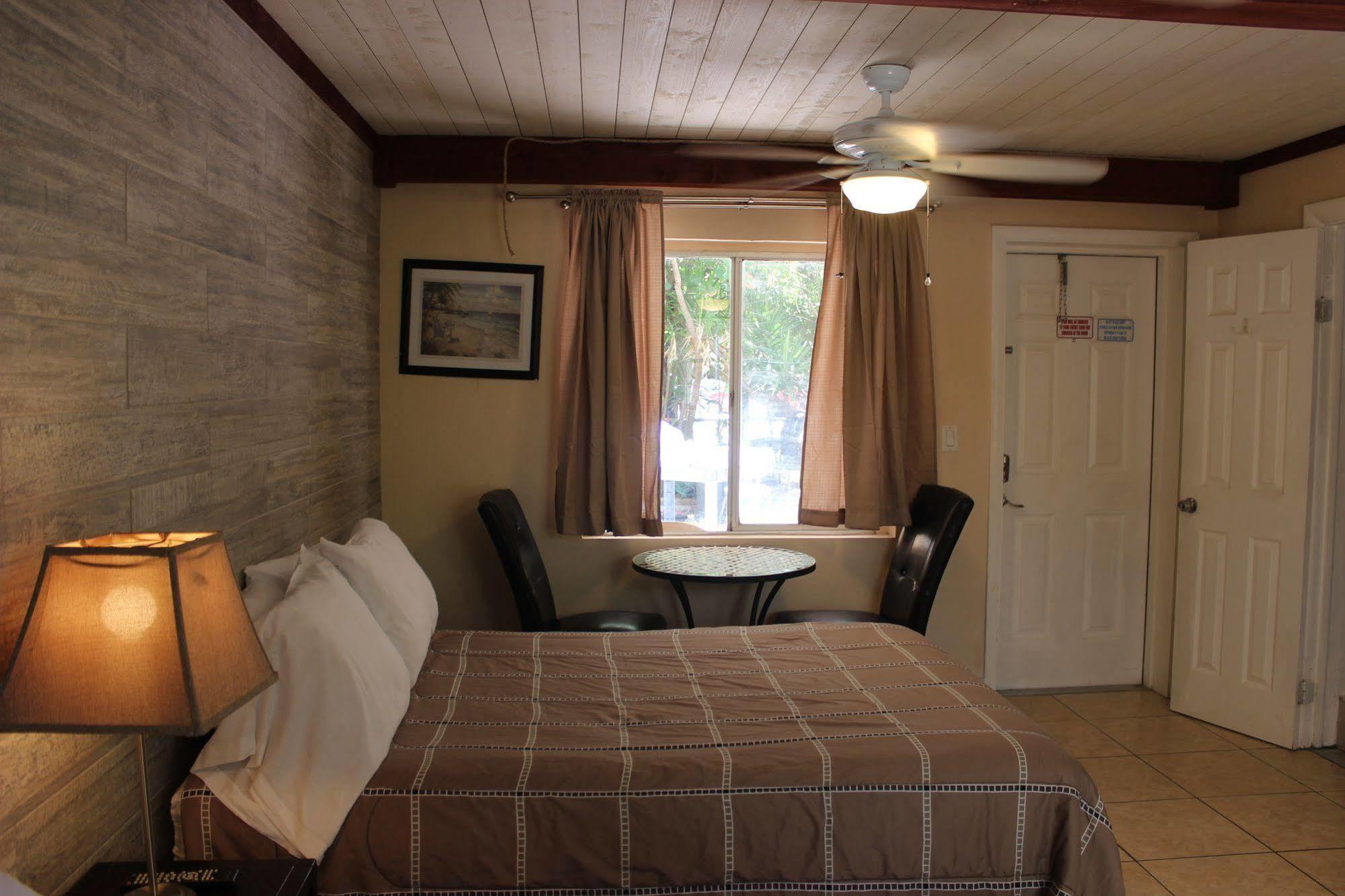 Schooner Hotel 圣徒皮特海滩 外观 照片